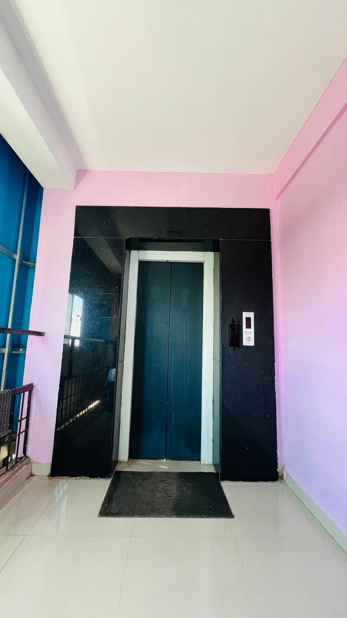 Skyway Rooms بونديتْشيري المظهر الخارجي الصورة