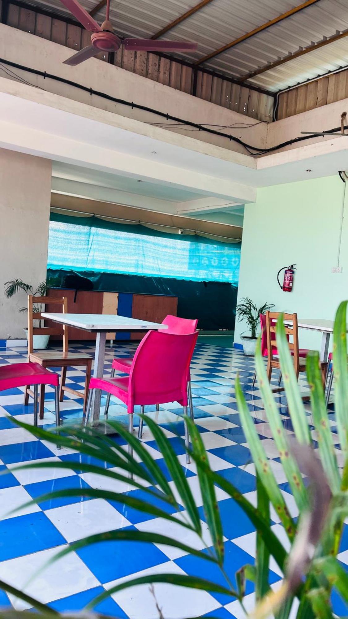 Skyway Rooms بونديتْشيري المظهر الخارجي الصورة