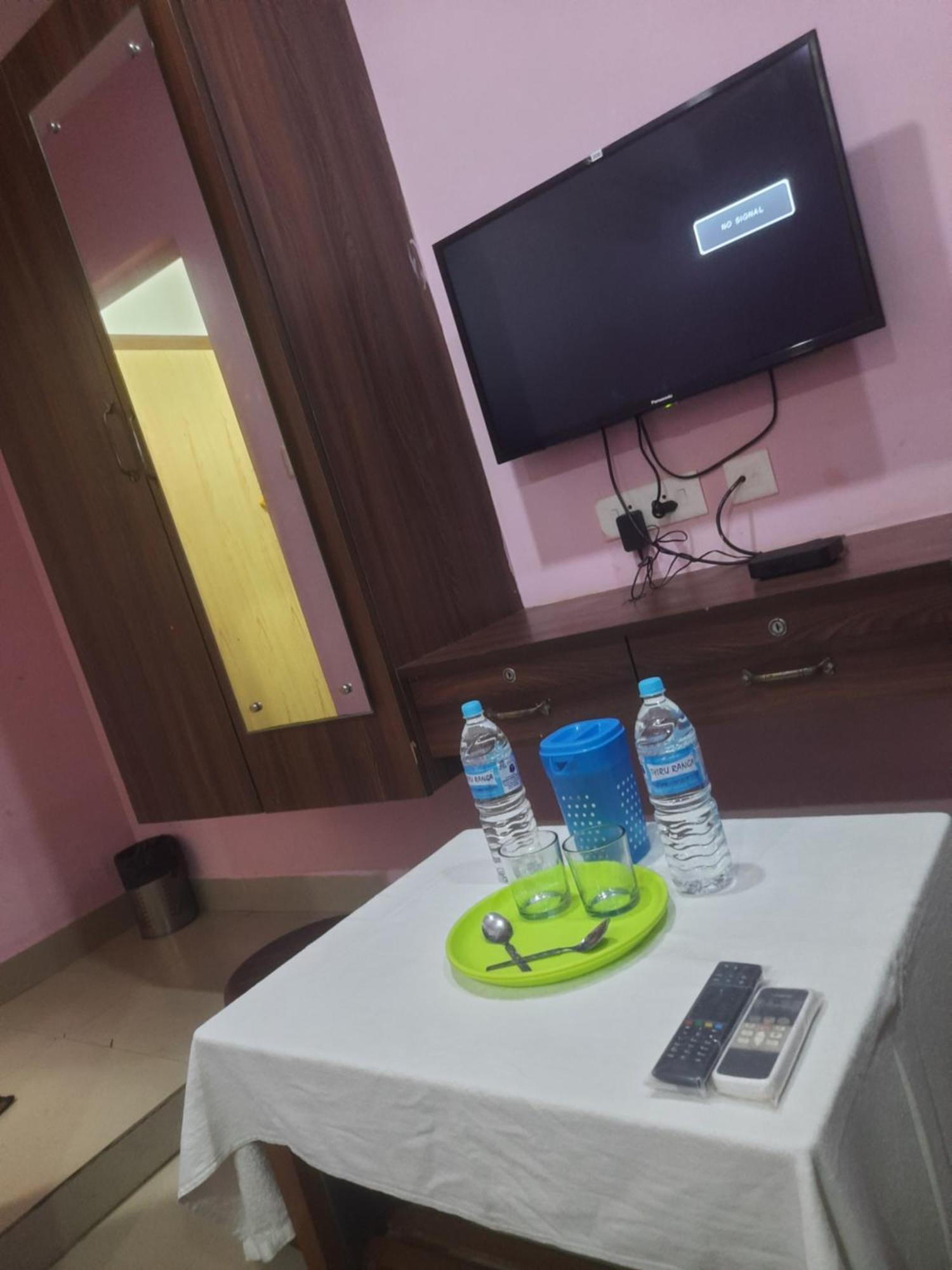 Skyway Rooms بونديتْشيري المظهر الخارجي الصورة