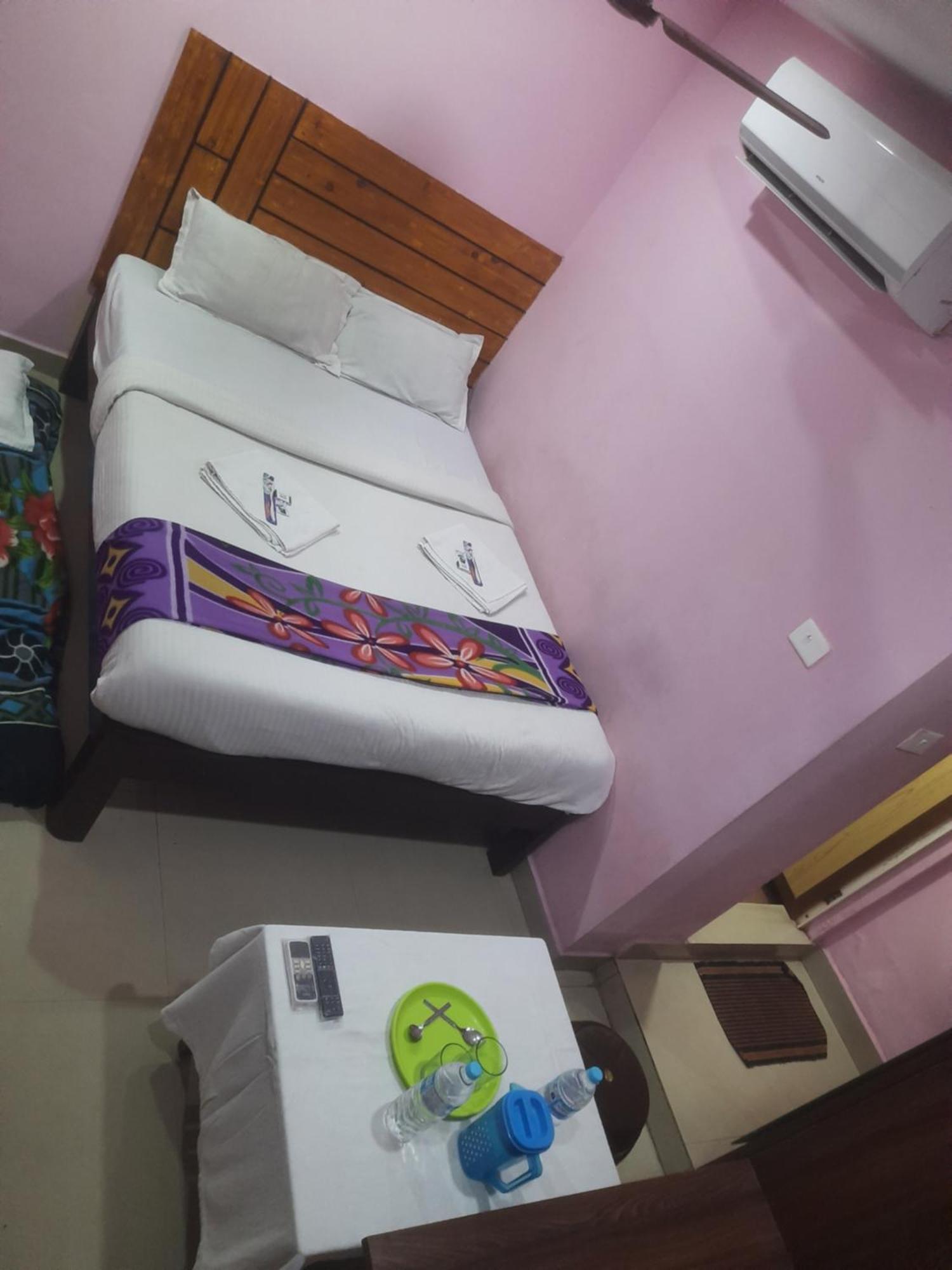 Skyway Rooms بونديتْشيري المظهر الخارجي الصورة